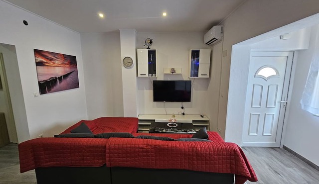 Modern apartment Nikola in a quiet area