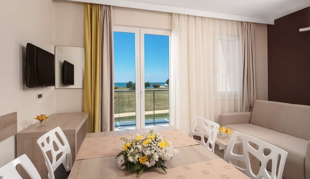 Apartments Katoro Plava Laguna