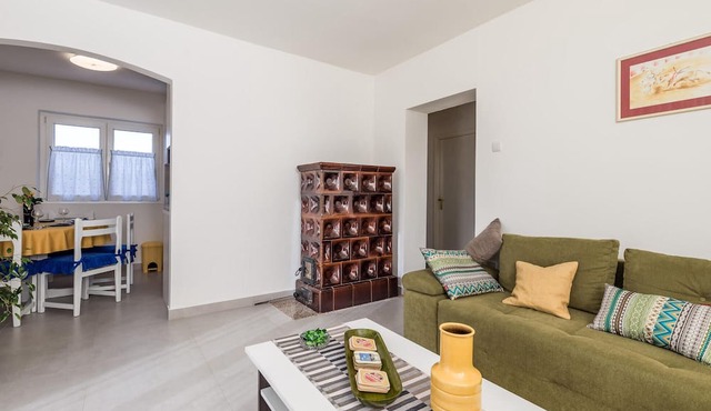 3 bedroom cozy apartment in Viskovo