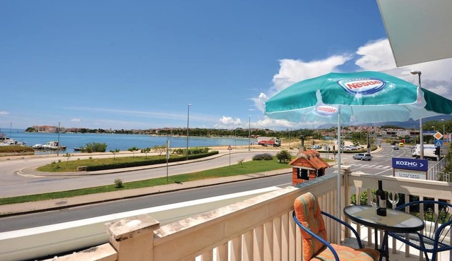 2 bedroom nice apartment in Podstrana