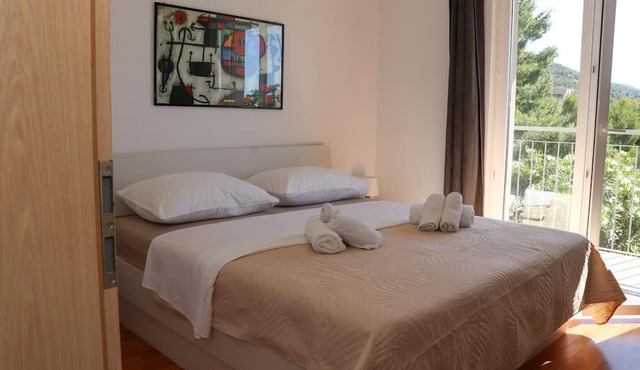 Apartments Ena