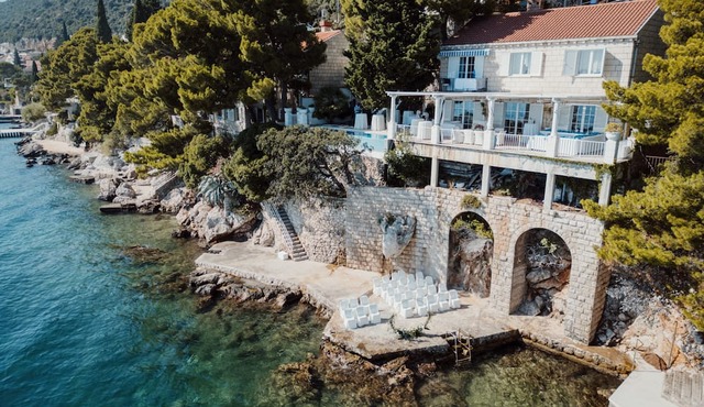 Five Bedroom Villa with Sea View