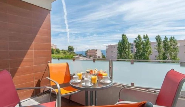 Apartments Nikolina (ST)- Comfort Two Bedroom Apartment(A1)