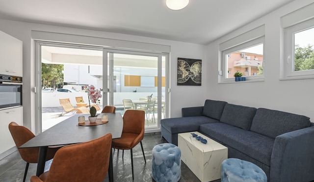 Pool apartments Banta A