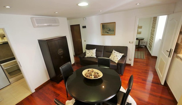 4 Stars (*) Luxury Flat in the Old Town Split!Few Steps to Diocletian Palace!