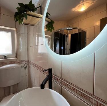 Didov kameni dvor-Stone House&Jacuzzi