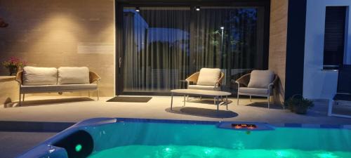 K&M holiday home by Pag tours