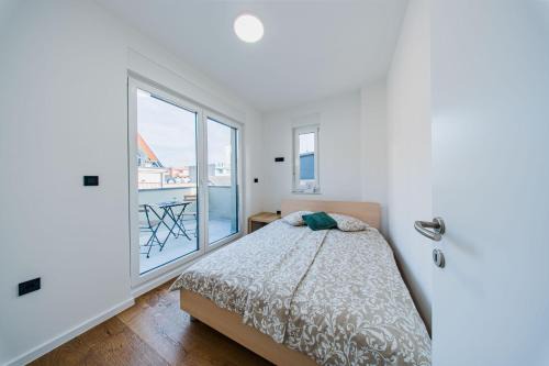 Zagreb 205 - 3 Bedroom - Parking - Two-level - New - Apartment - Flexible Keybox Entry - Modern - Monthly Rent - WiFi