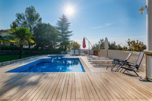 Apartments with swimming pool Opatija - Pobri, Opatija - 16390